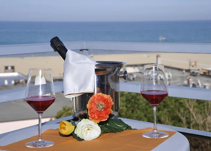 Fantasy فندق ريميني