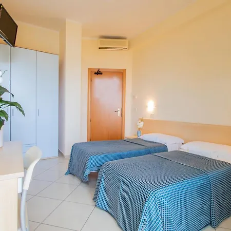 Fantasy فندق ريميني