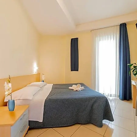 Hotel Fantasy 3*
